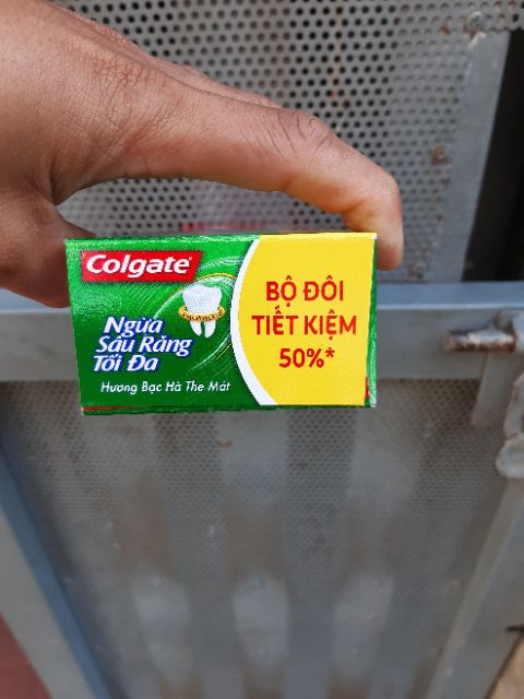 (giá tốt) Lô 2 Colgate Maxfresh bạc hà (175g x 2 cây)Kem đánh răng