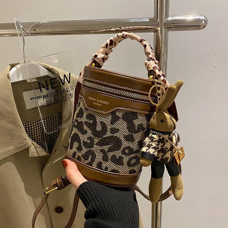 Túi tote phong cách thu đông thời trang cho nữ