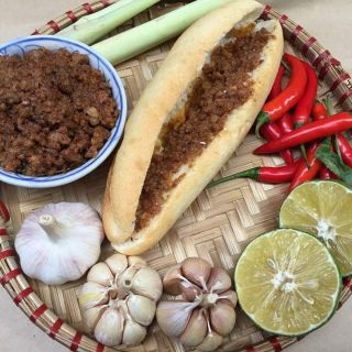 Mắm tép trưng thịt Cô Chòn.