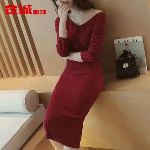 Đầm len cổ tim
