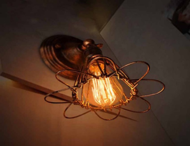 Đèn treo tường hình bông hoa độc đáo trang trí phòng khách