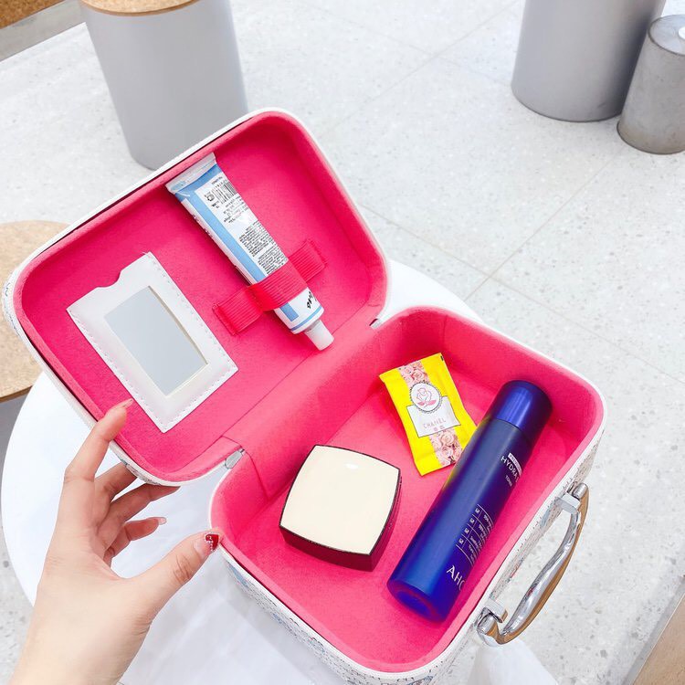 Valy Đựng Mỹ phẩm Có Gương Nhỏ Doremon Doraemon