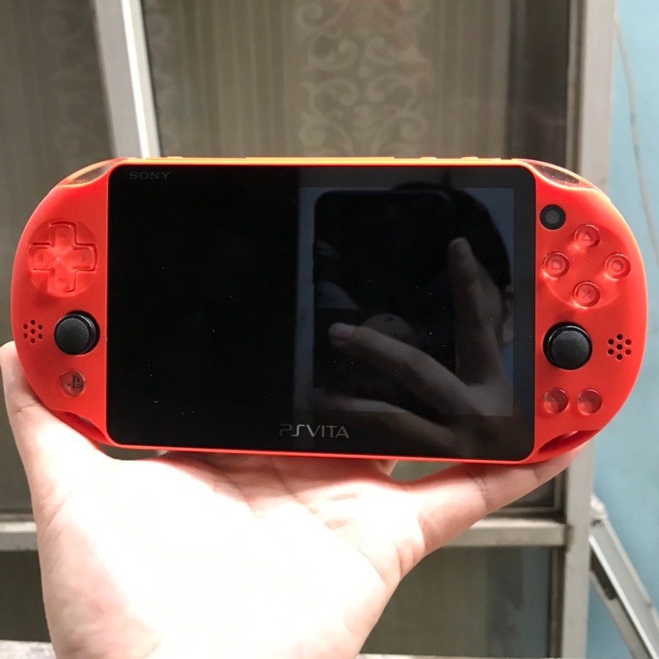 Máy ps vita 2000