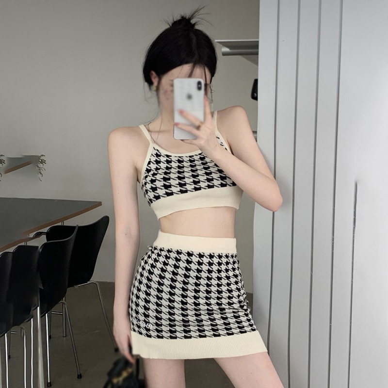 Bộ Áo Croptop Dệt Kim Hai Dây + Chân Váy Eo Cao Co Giãn Phong Cách Retro Hàn Quốc Quyến Rũ Dành Cho Nữ