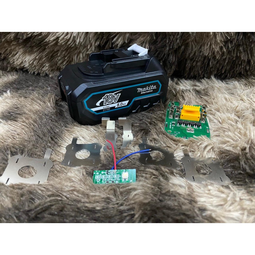 Vỏ mạch Makita 5s-2p 18V 8AH cell 21700 mạch nhận sạc zin, có Led báo pin và tem đáy. BN.