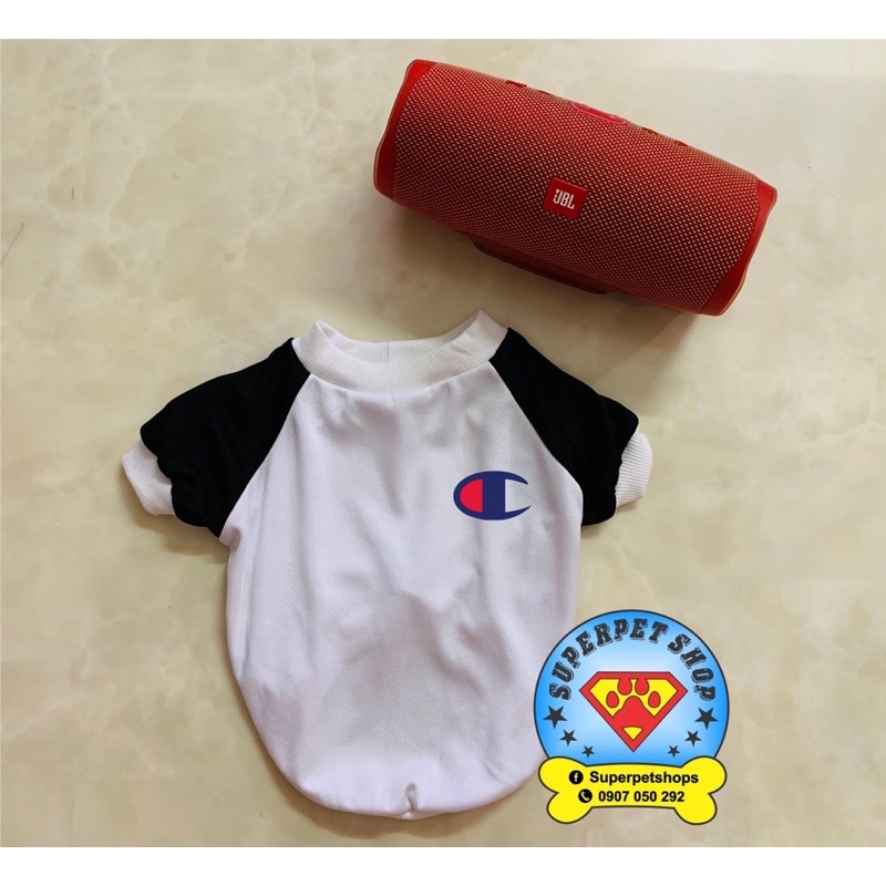 ÁO THÚ CƯNG LOGO CHAMPION PHỐI TRẮNG ĐEN SIÊU XINH GIẢ RẺ