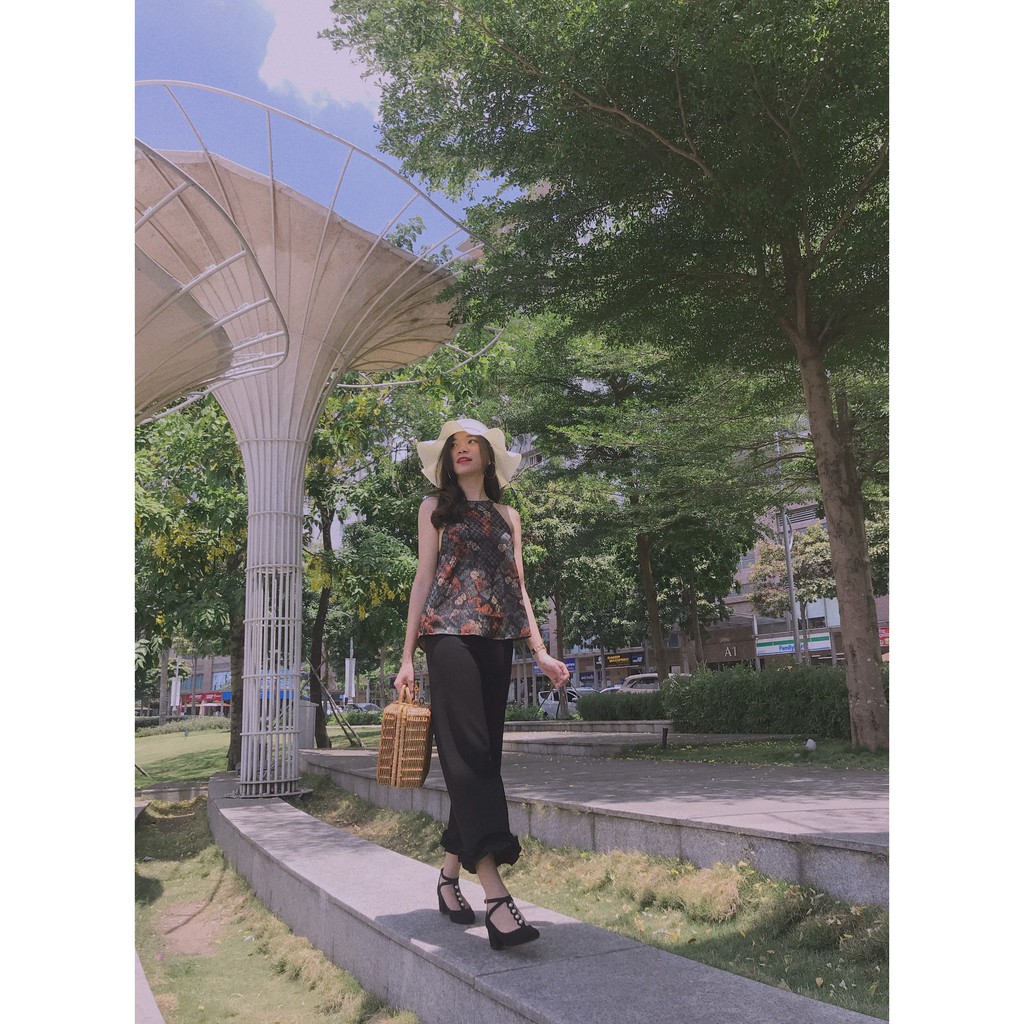 Quần ống suông nữ Ton.Clothing họa tiết ống bèo vải đẹp lạ form chuẩn đẹp mặc thoải mái màu đen QDA002