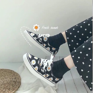 Giày Vans cúc họa mi
