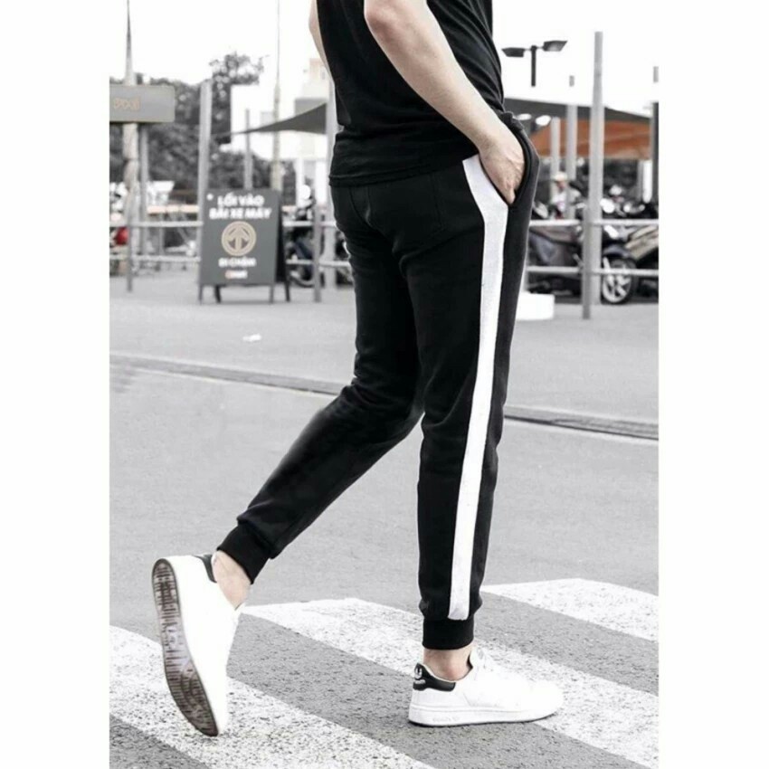 [Mã FAMALLT5 giảm 15% đơn 150K] Quần jogger đen 1 sọc trắng Saigonese cực chất unisex nam nữ | BigBuy360 - bigbuy360.vn