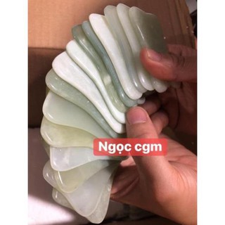 Ngọc thạch cạo gió mặt