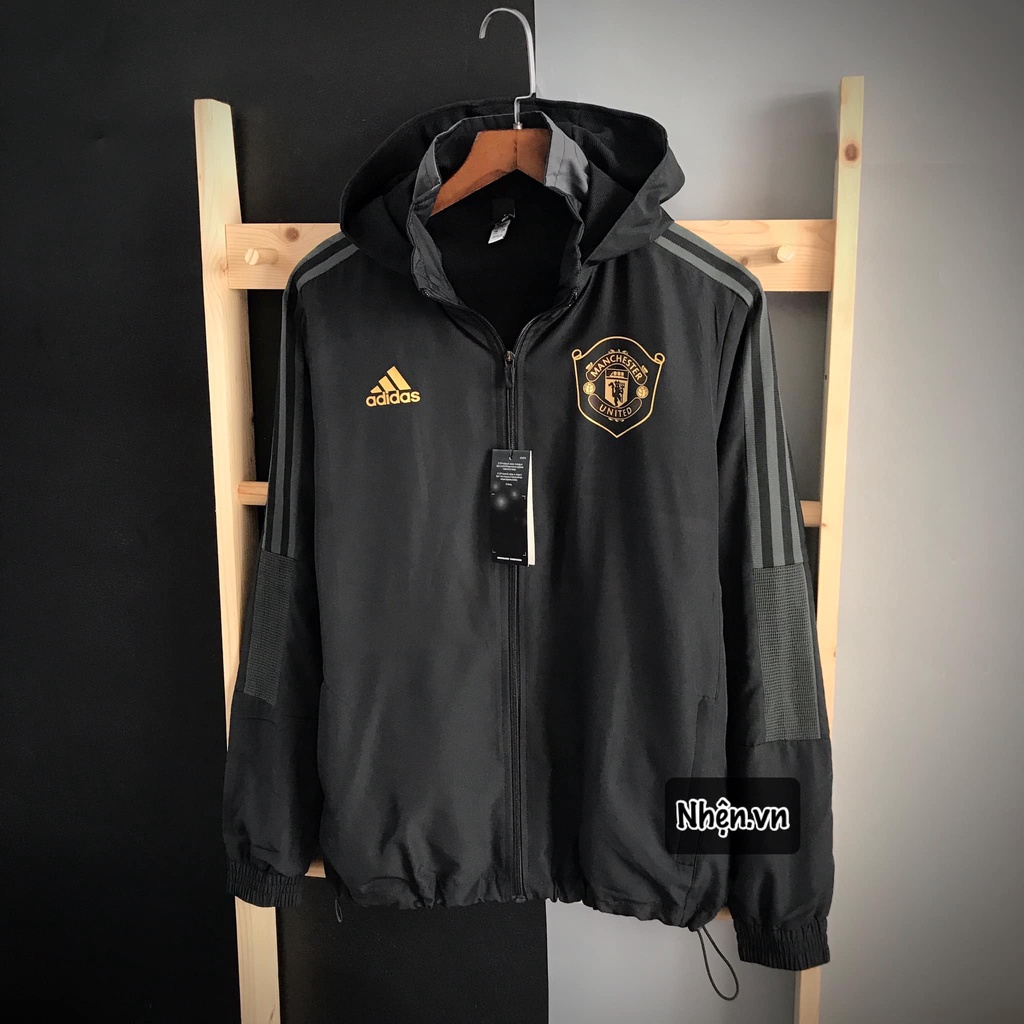 ▲∈۞Áo khoác gió thể thao Manchester United đen 2 lớp 2021/22