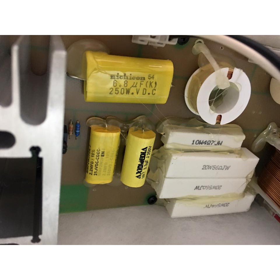 Loa karaoke chuyên nghiệp Italy SR HR10 nhập khẩu