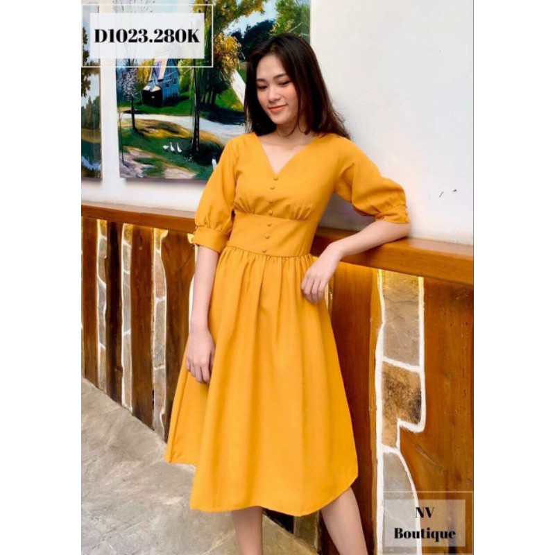 Đầm xòe cổ tim nút bọc tay dài thanh lịch
