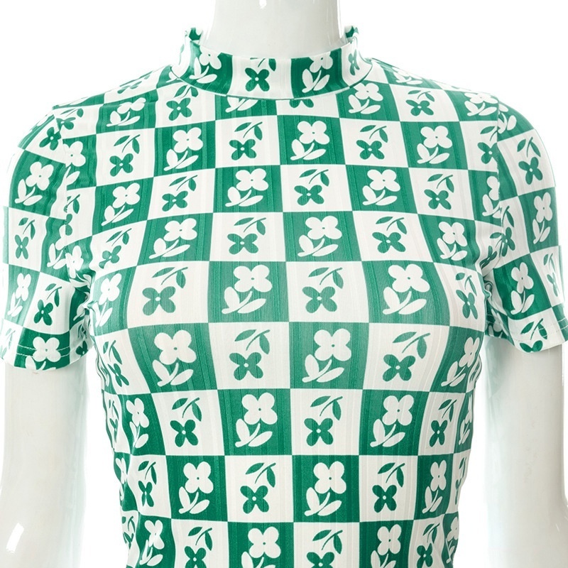 Áo Thun Croptop Cổ Tròn Họa Tiết Sọc Caro Phong Cách Đường Phố