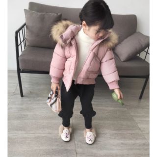 Áo phao có mũ lông cho bé