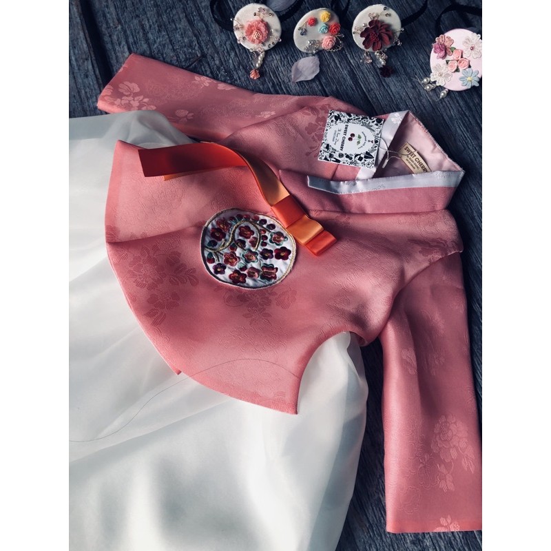 Hanbok cho bé  tuổi kèm bờm49