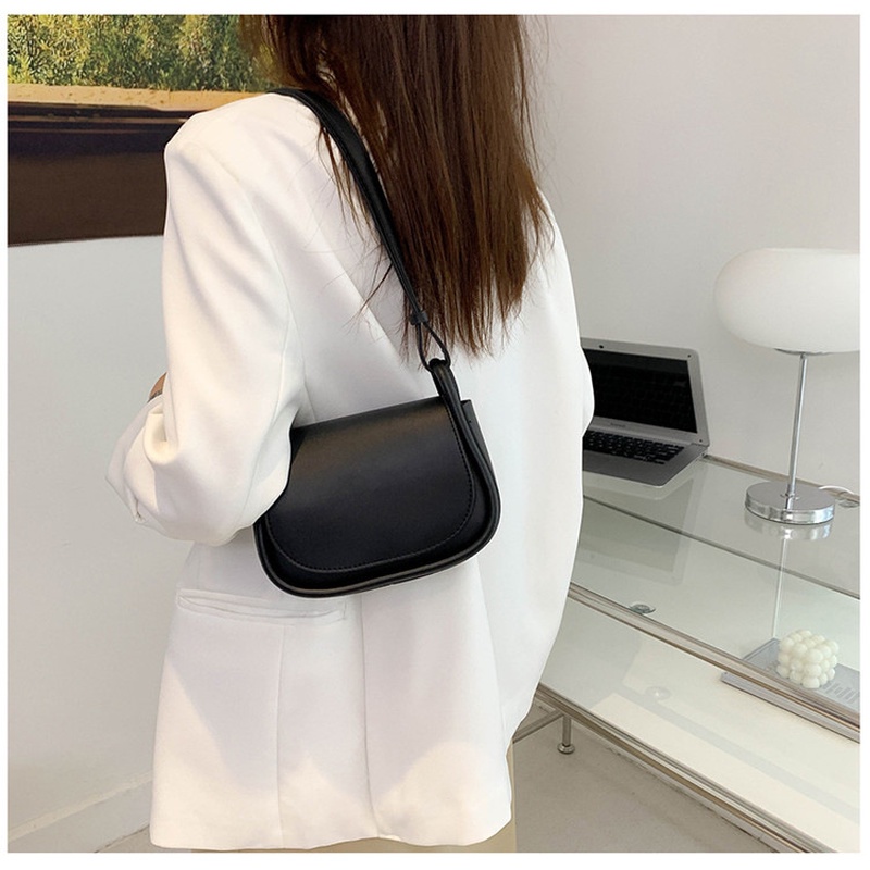 Túi đeo dưới cánh tay Thời Trang Mùa Hè Hàn Quốc 2022 Mới Mẻ Cho Nữ Gylb1587