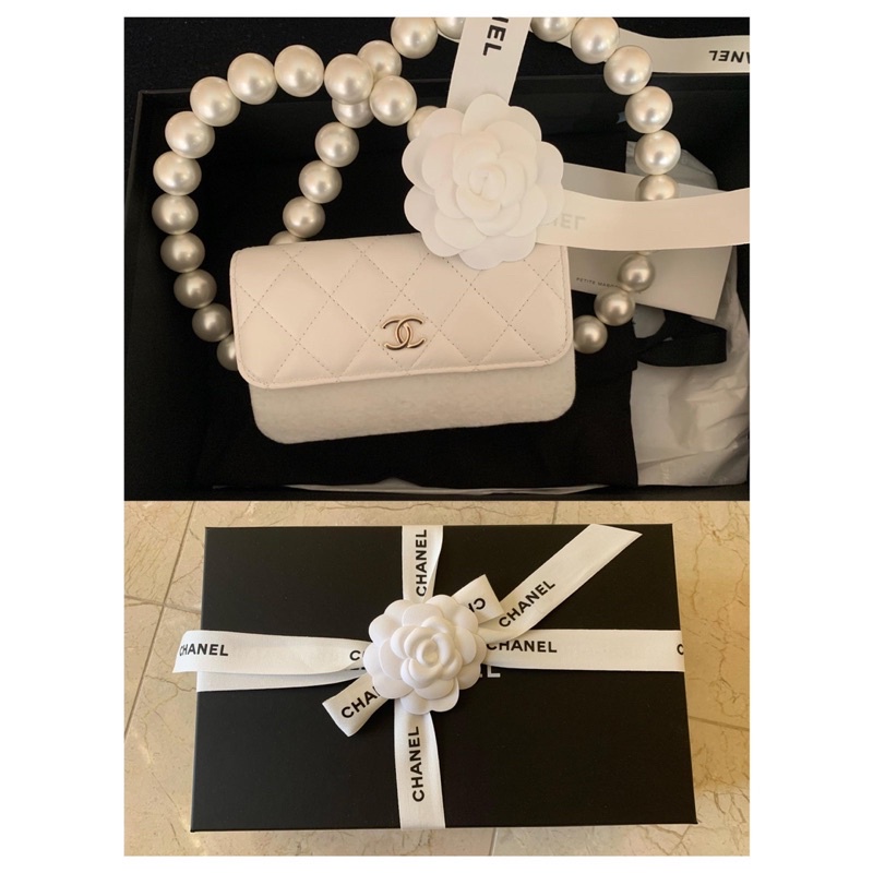 Chanel white complimentary bag on pearl chain member gift spring 2022