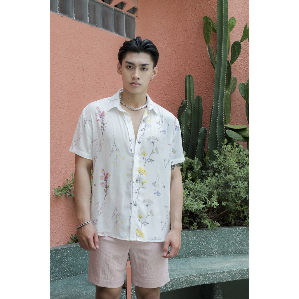 Áo sơ mi họa tiết hoa tay ngắn đi biển thời trang | BigBuy360 - bigbuy360.vn