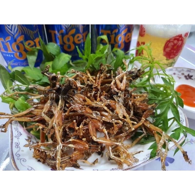 KHÔ NHÁI CƠM_VŨ NỮ CHÂN DÀI