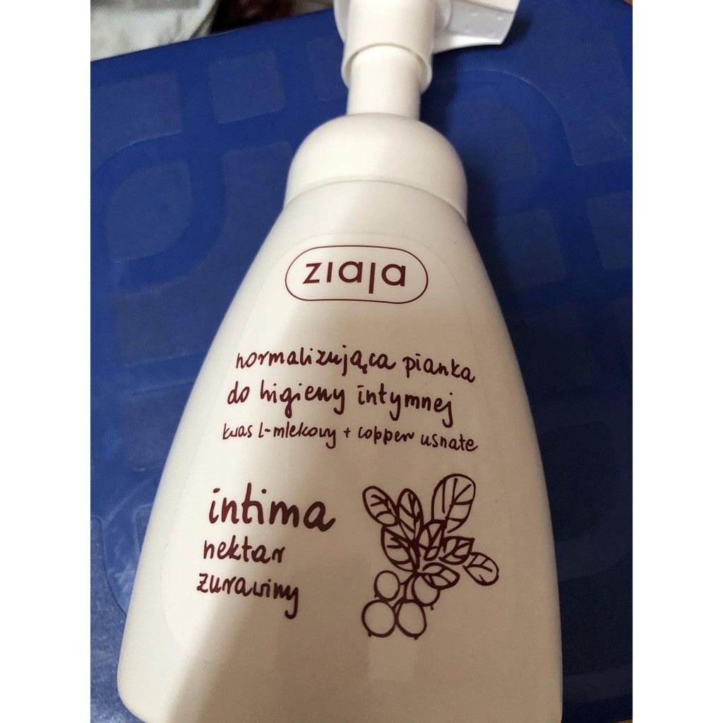 Dung Dịch Rửa Vệ Sinh Phụ Nữ Intima Ziaja Dạng Bọt Giữ Ẩm,Giảm Mùi, Ngừa Viêm 250ml - Hàng Air - Đủ Bill