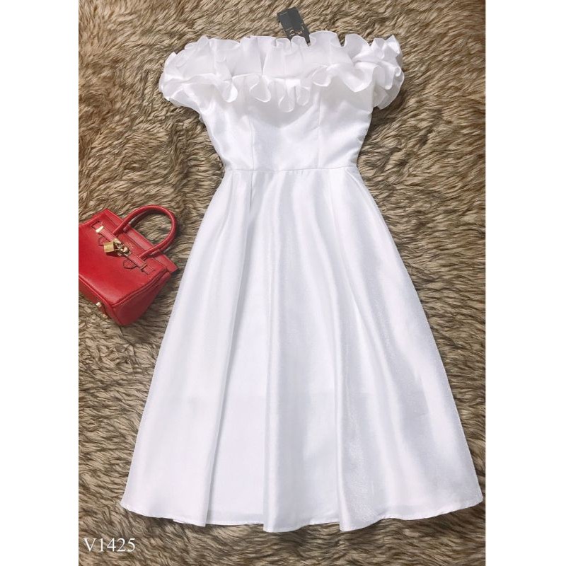 VÁY THIẾT KẾ XOÈ TRẮNG TRỄ VAI V1425 | BigBuy360 - bigbuy360.vn