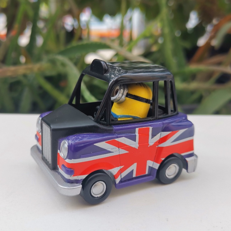 Model  Despicable Me Minions Vehicle Alloy Car Volkswagen Bus Motorcycle Model Gifts