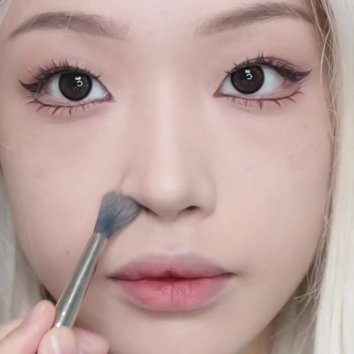Bảng Phấn Bắt Sáng Tạo Khối Highlight JUDYDOLL 9g Lâu Trôi Lên Màu Chuẩn Tự Nhiên Mịn Màng Hiệu Ứng 3D Bắt Sáng Màu Bóng 4 Trong 1 | BigBuy360 - bigbuy360.vn