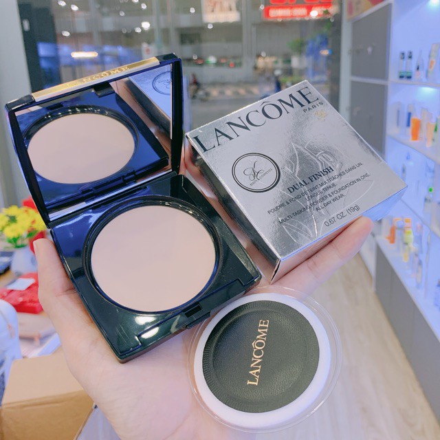 Phấn phủ siêu mịn, kiềm dầu, che phủ hoàn hảo Lancome Dual Finish Multi-Tasking Powder Foundation 19g