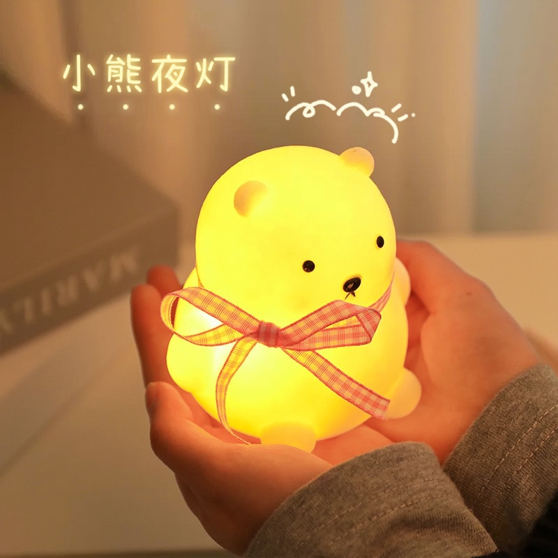 Đèn ngủ mini để bàn hình gấu thỏ đeo nơ cực xinh LILA DENDEONO48
