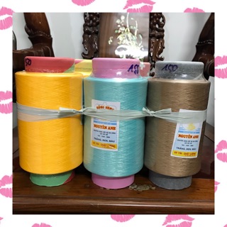 Chỉ tơ vắt sổ ống 1/2 kg màu