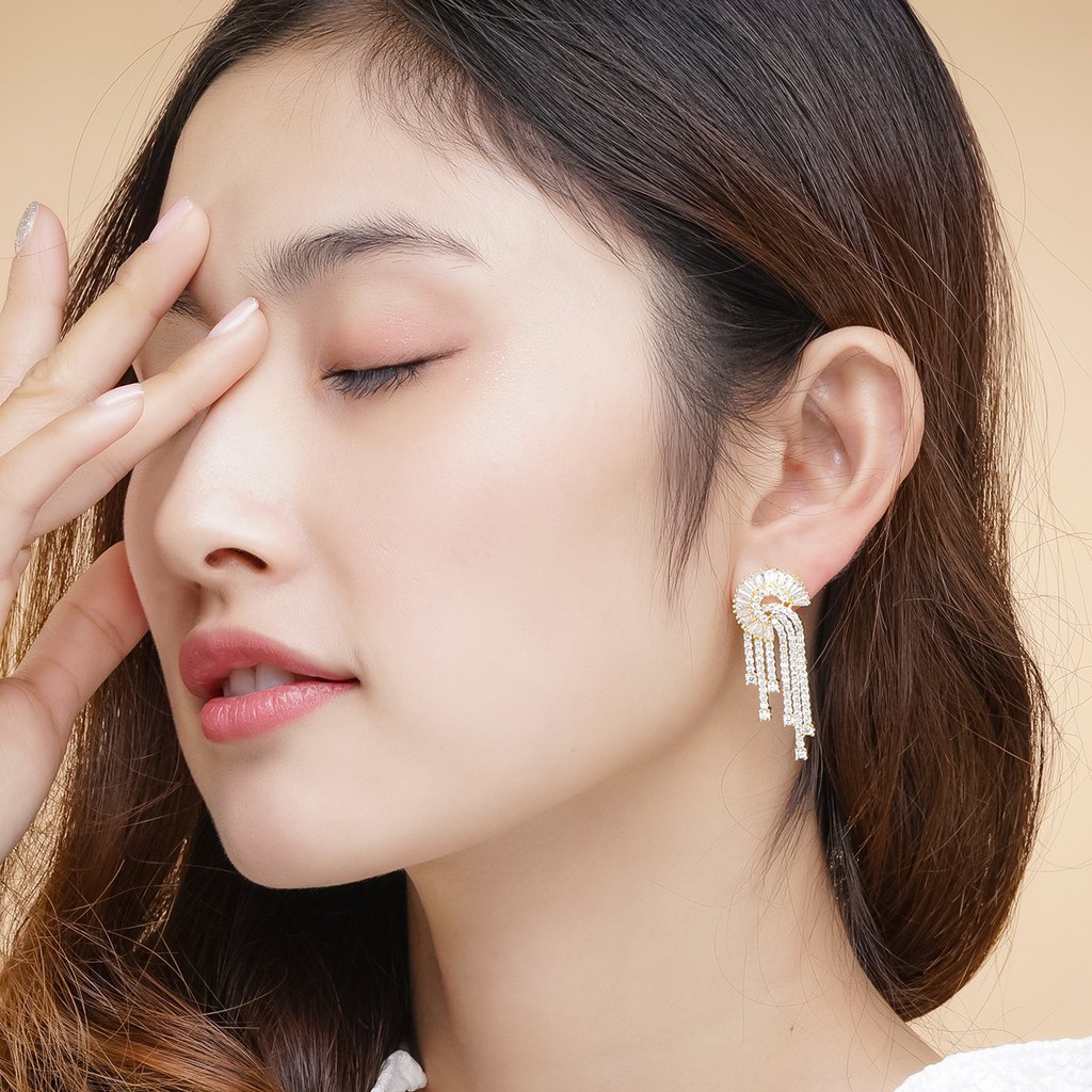 Bông tai nữ UHA mạ vàng 18K , đính kim cương nhân tạo B1141171A-200