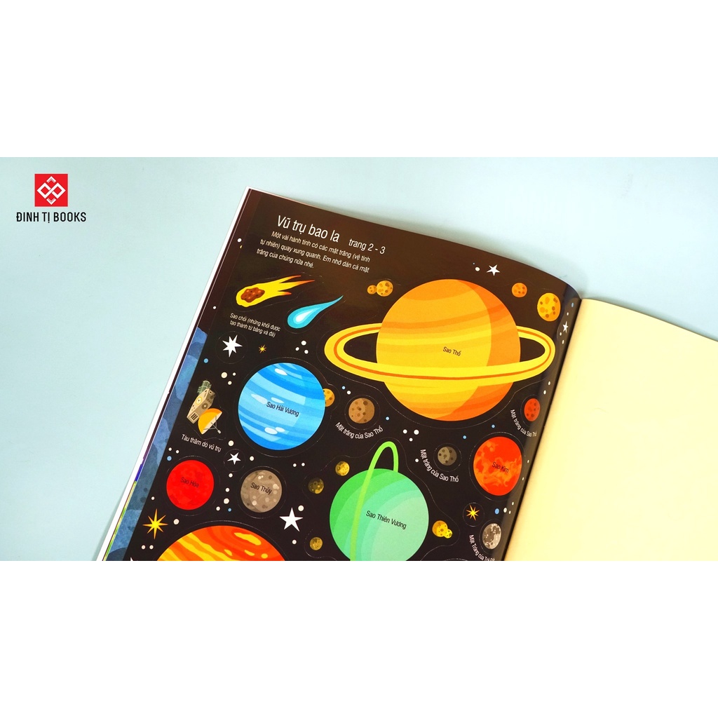SÁCH - First sticker book - Sách dán hình đầu đời cho bé - Vũ trụ