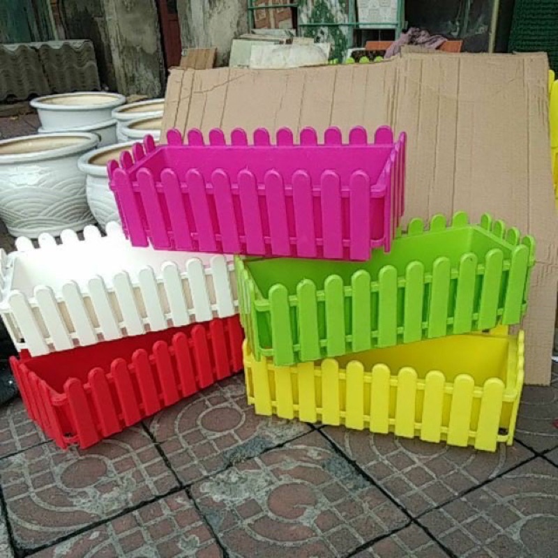 Chậu khay hàng rào trắng trồng hoa trang trí vườn cây 45F