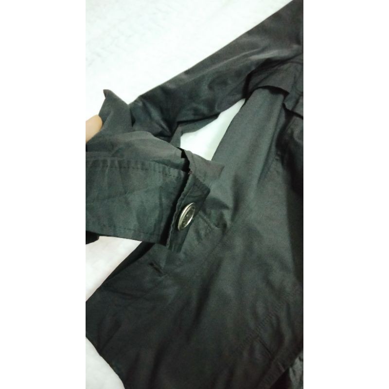 Áo khoác măng tô ngắn vải dù nhẹ