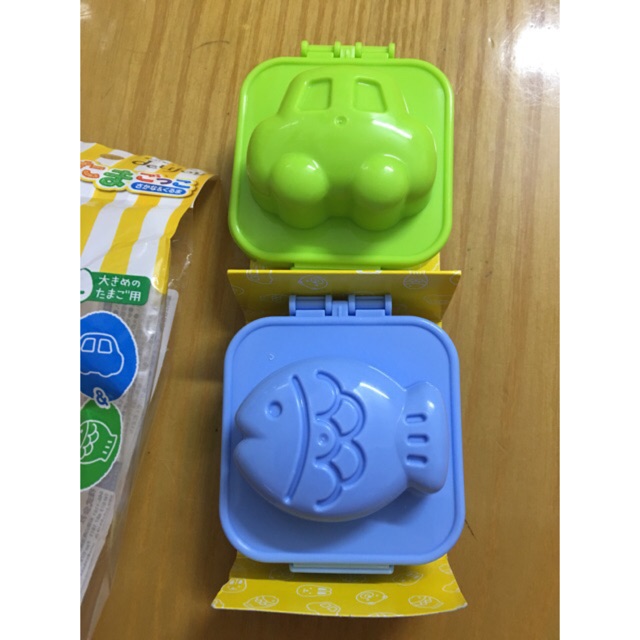 Khuôn cơm hình ô tô và cá Nhật Bản cho bé