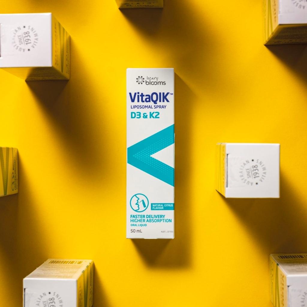 Vitamin D3K2 Dạng Xịt VitaQIK Liposomal Spray Vitamin D3 &amp; K2 Henry Blooms Giúp Tăng Hấp Thu Canxi Cho Xương (50ml/Chai)