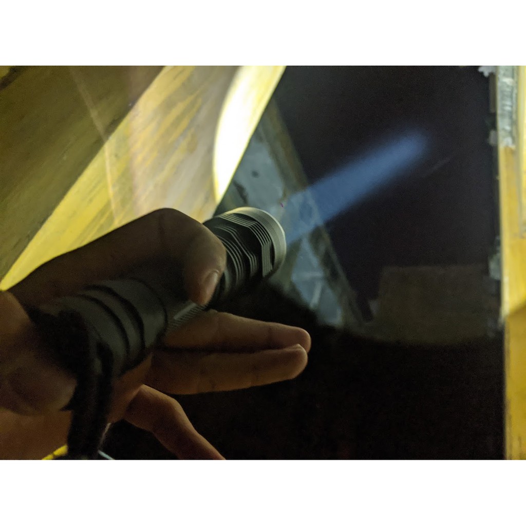 ĐÈn Pin siêu sáng MARCH C8S/C8