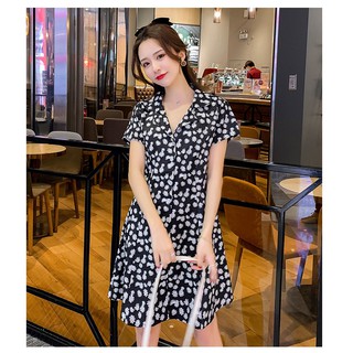 Váy cho con ti sau sinh dáng suông, chất cotton mềm mát, lên dáng thon gọn