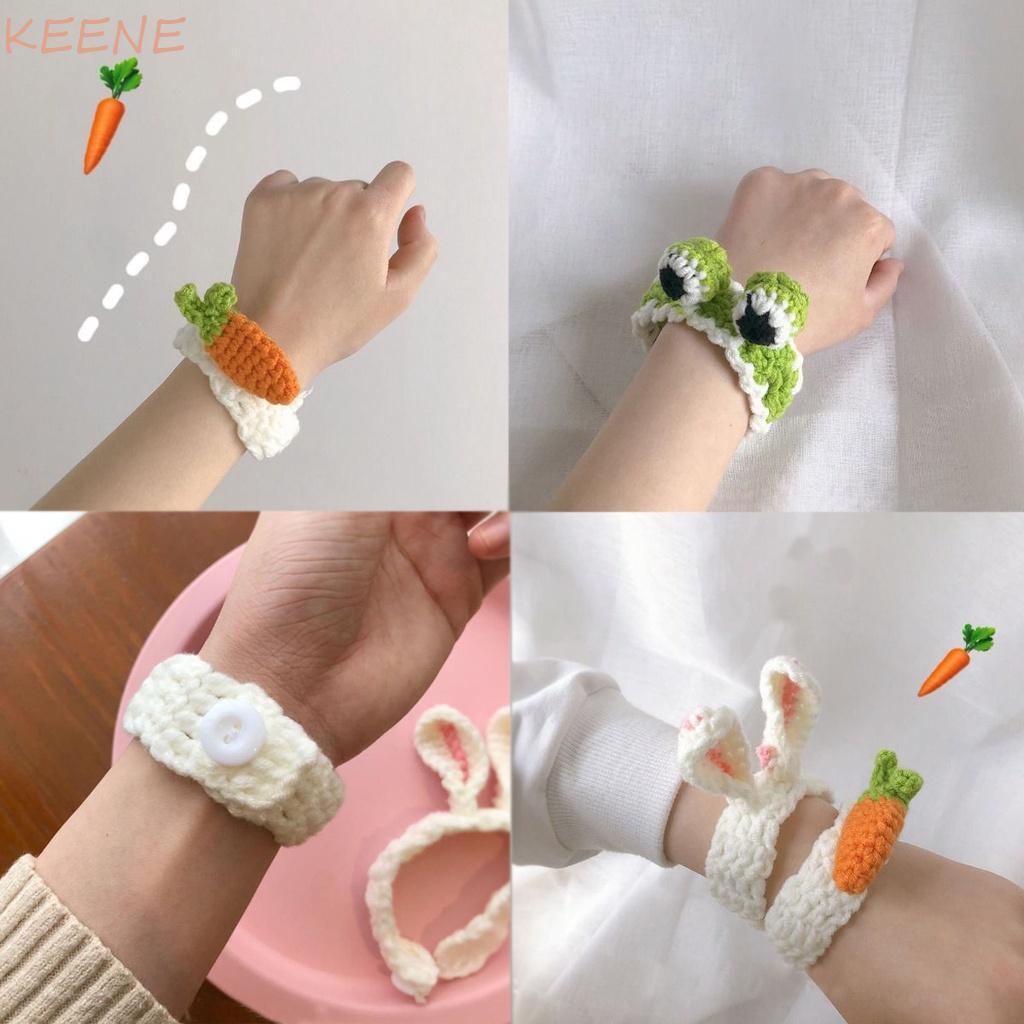 Vòng tay đan dệt hình ếch/ củ cà rốt dễ thương cho bé gái