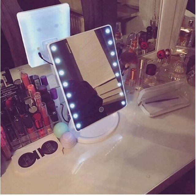 Gương trang điểm có đèn led cảm ứng GDTRONGL104