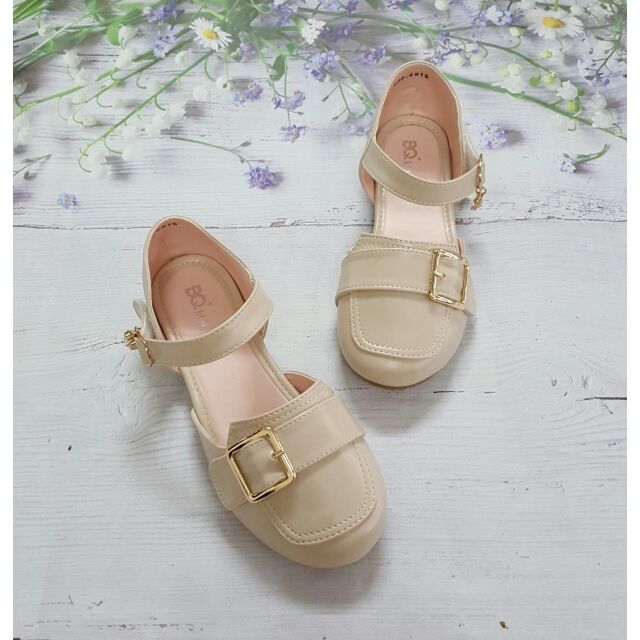 Giày sandal bé gái