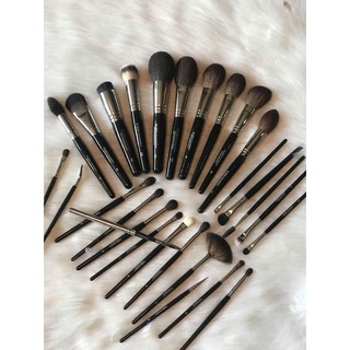 Bộ cọ BoBBI Brown 30 cây