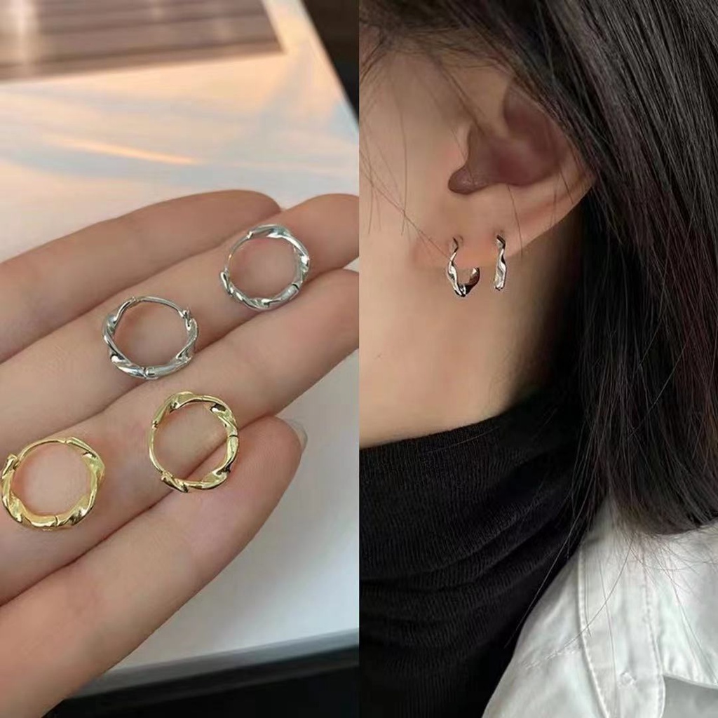 Temperament Small Twisted Hoop Earrings Women's Fashion New Trendy Niche Design Sense Small Earrings Simple Ear Jewelry Women