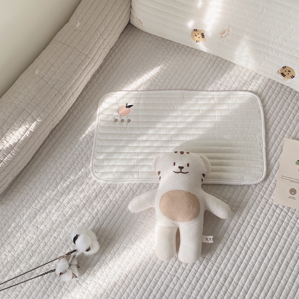 Lót đầu điều hòa 1 lớp và 3 lớp xuất hàn họa tiết thêu MONONA Thích Hợp Cho Bé Sơ Sinh Thấm Hút Mồ Hôi Cực Tốt