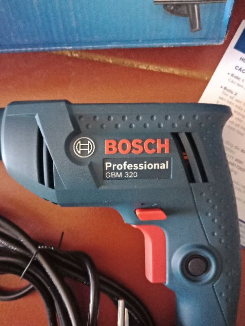 Máy khoan Bosch GBM 320