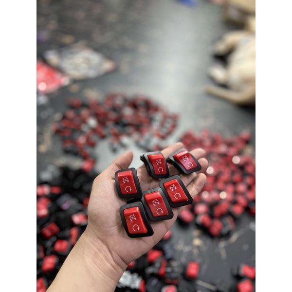 Nút điều chỉnh bật tắt xe