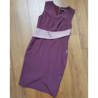 Đầm Seven am tím cổ V size M