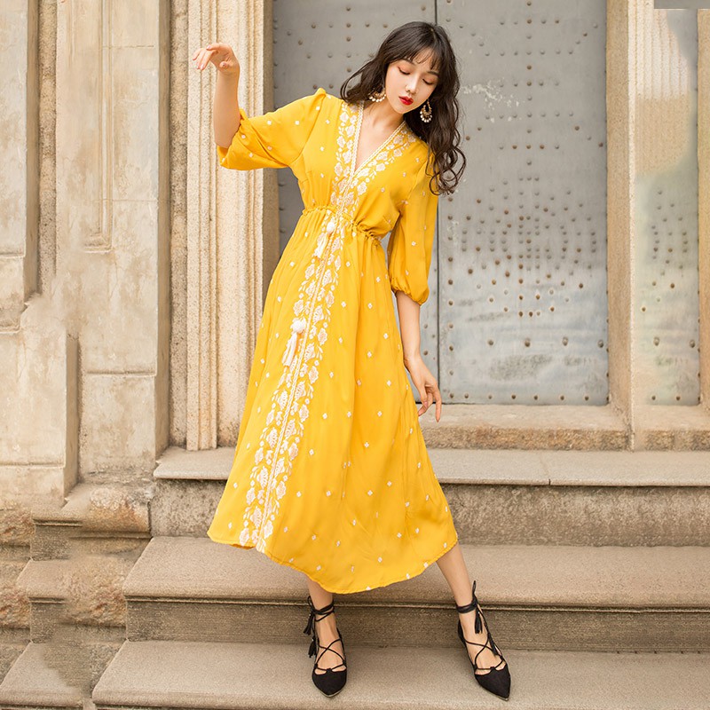 Đầm dáng xòe midi Emilyshop
