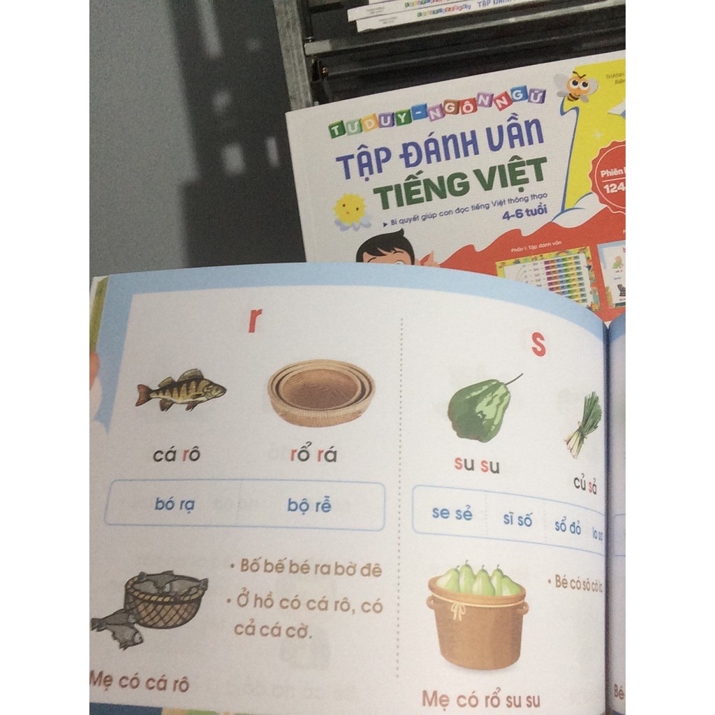 Combo Tập đánh vần Tiếng Việt và Toán tư duy cho bé 4 ~ 6 tuổi.